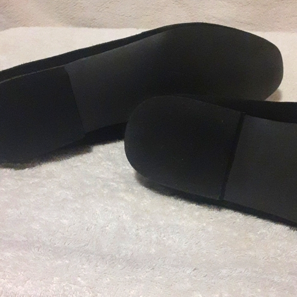 Shoes - Picture 5 of 5